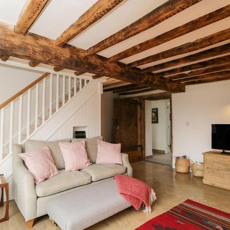 High Cogges Farm Holiday Cottages Witney Exterior photo