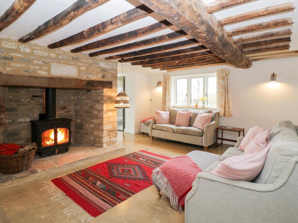 High Cogges Farm Holiday Cottages Witney Exterior photo